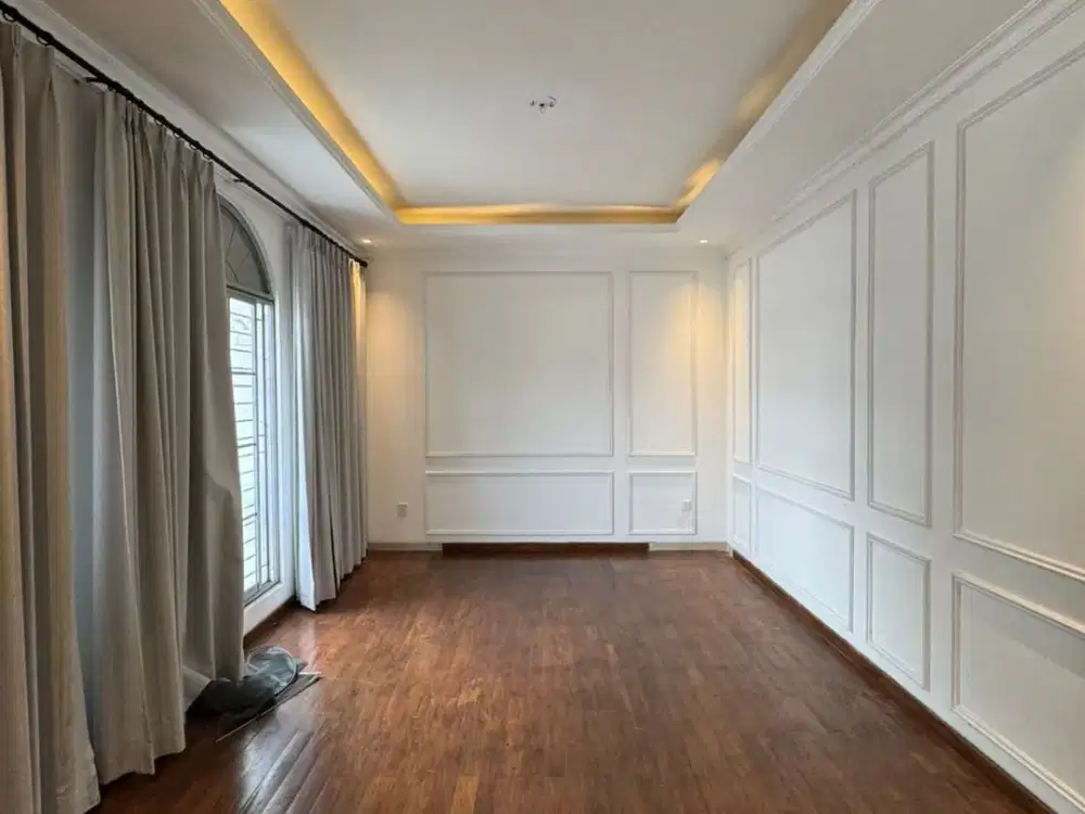 Jual rumah PIK 8x17 2lantai SHM bagus dekat tol dan mall PIK MURAH