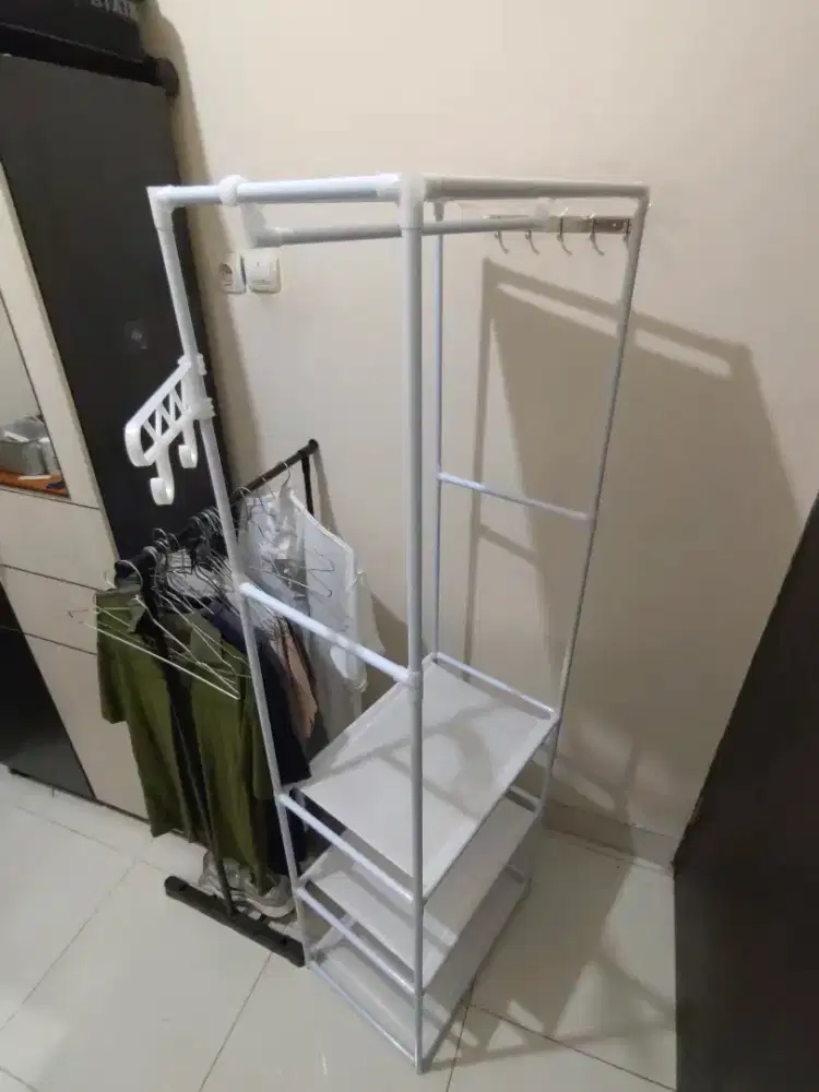 Rak Minimalis Like New