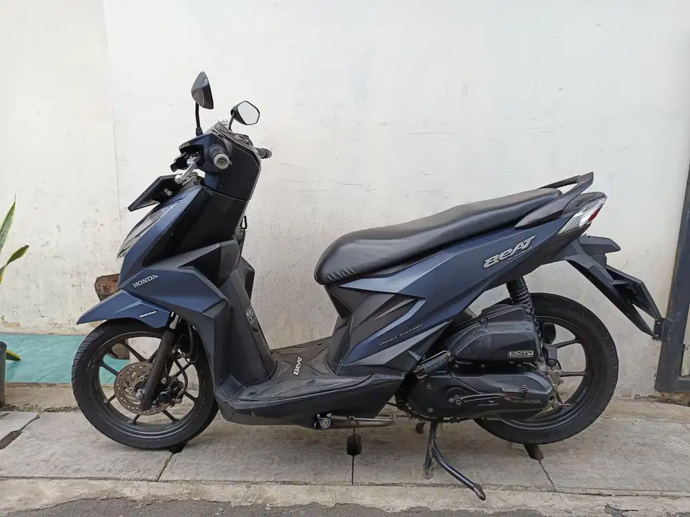 Di jual cepat beat deluxe 2021 lengkap bagus