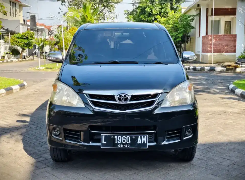 TOYOTA AVANZA G 1.3 MT 2011 HITAM METALIK