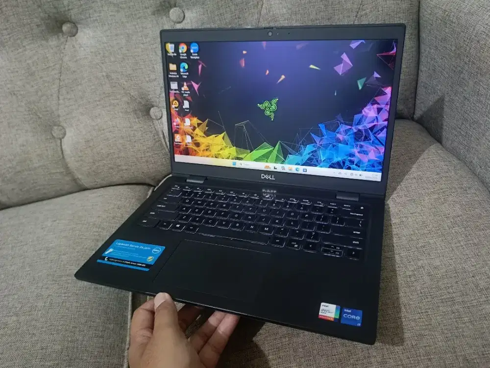 Laptop Dell Core i7 Gen 11 RAM 16GB SSD 512GB Slim