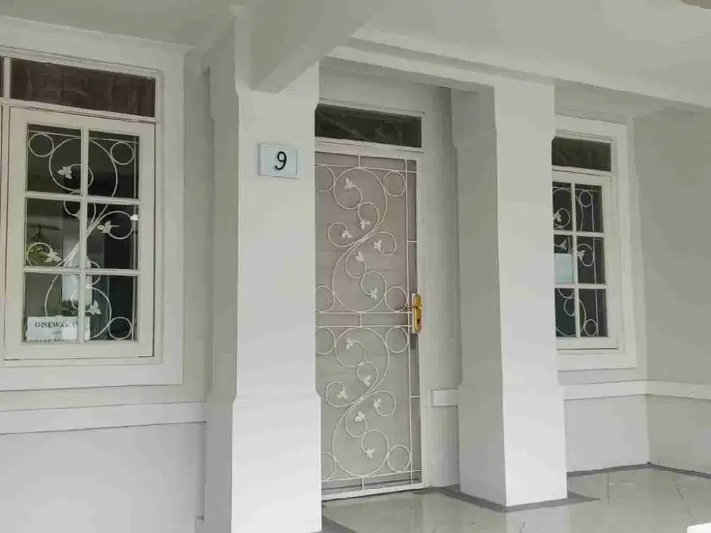 rumah di cluster depan taman budaya Sentul city.