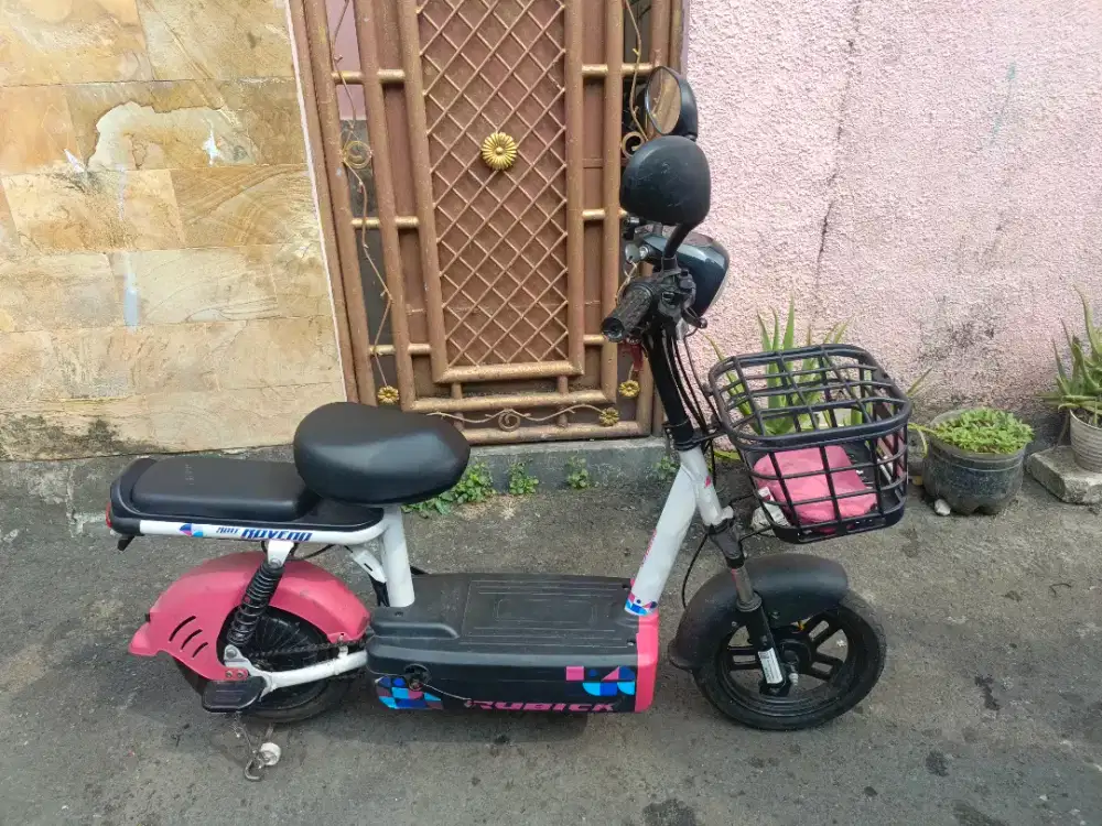 Selis Rubic tinggal Gas