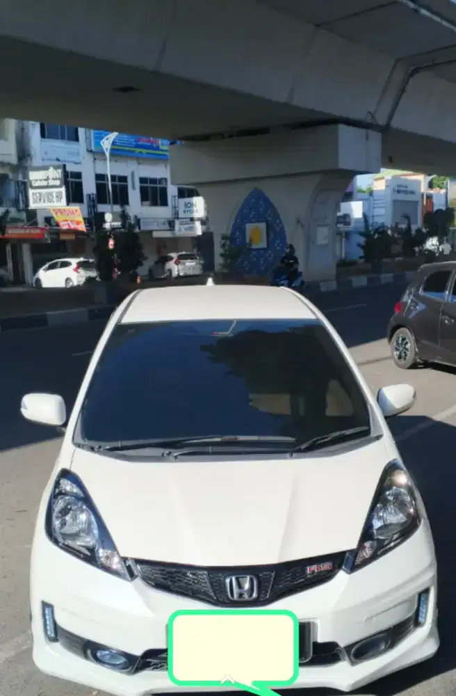 Jazz 2013 matic 1.5 AT