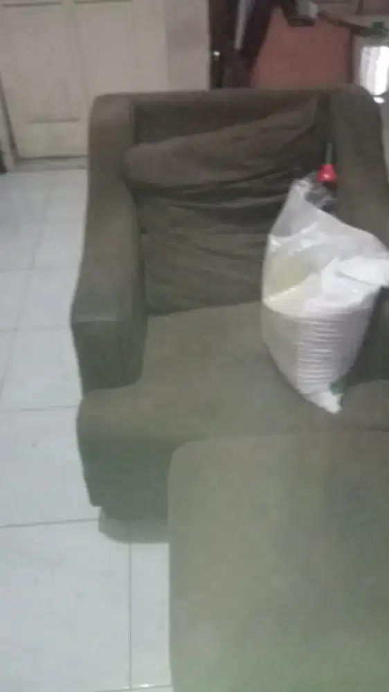 Kursi Sofa Dan Brankas Krisbow Harga Nego Baca Deskripsi