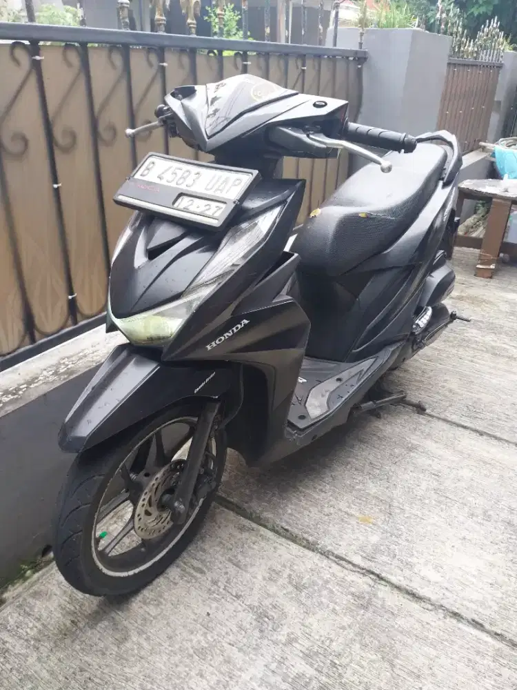 MOTOR HONDA BEAT TAHUN 2022