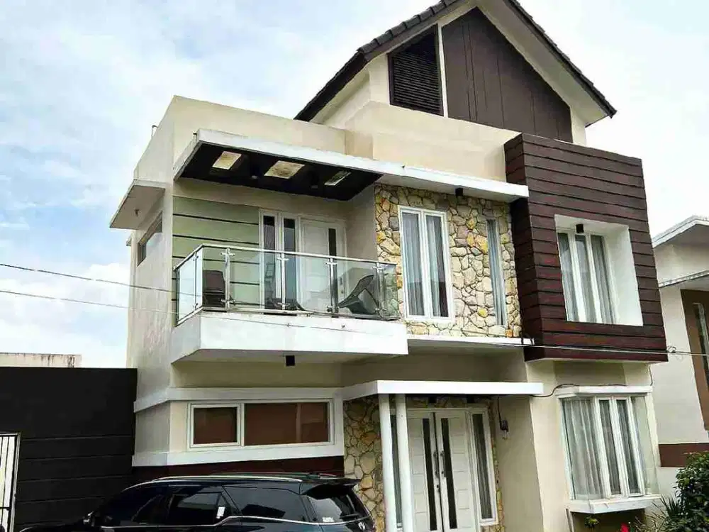 VILLA AKTIF MEWAH KOTA BATU + KOLAM RENANG