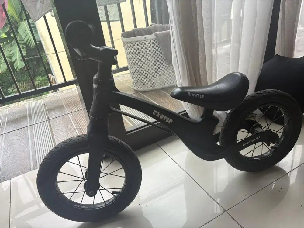 exotic et3110 sudah ban dalam 12 inchi balance bike
