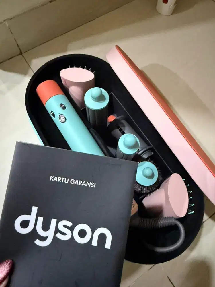 Dijual cepat dyson airwrap HS05 long complete