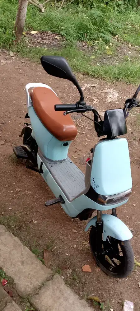 Dijual sepeda listrik merk wind fly kondisi bekas