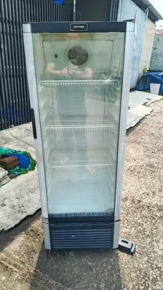 Showcase polytron