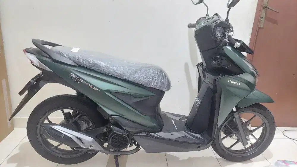 NEW BEAT DELUXE 2025 GRESS LIKE NEW