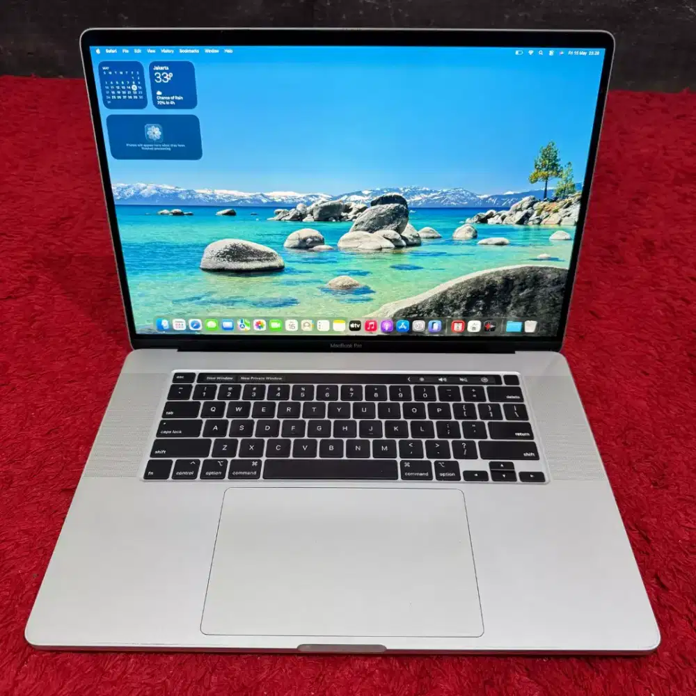 Macbook pro 2019 16 inch ram 16gb ssd 512gb i7 siap pakai bisa cod