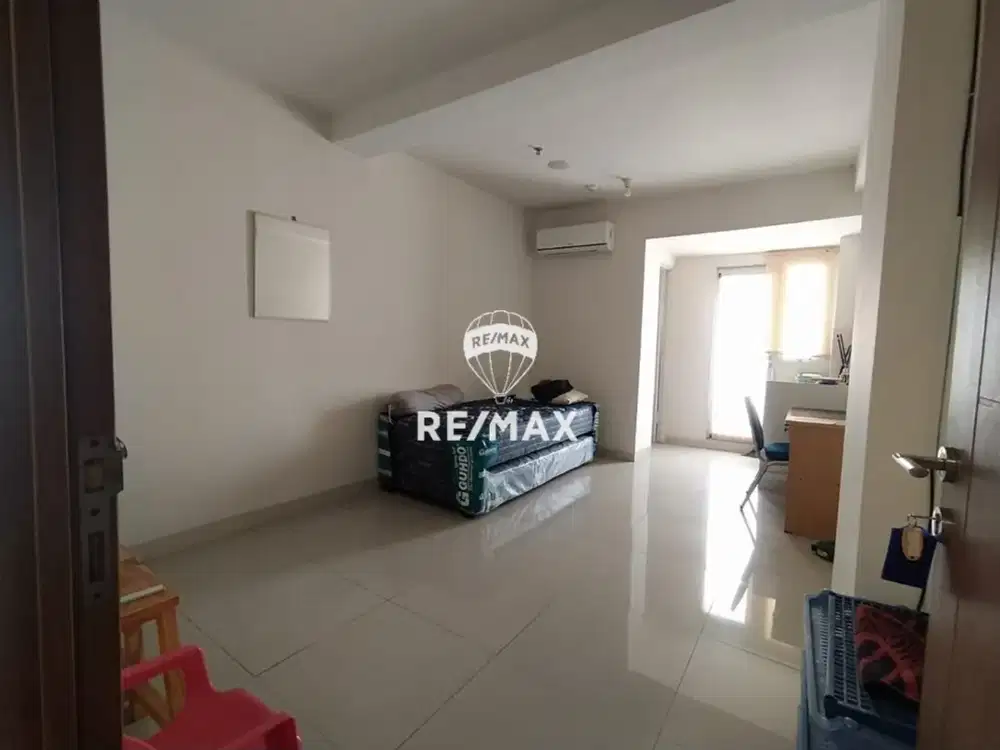 Punya Hunian Impianmu Sendiri — Dijual Apartemen Studio Oak Tower Unfurnish Pulo Gadung