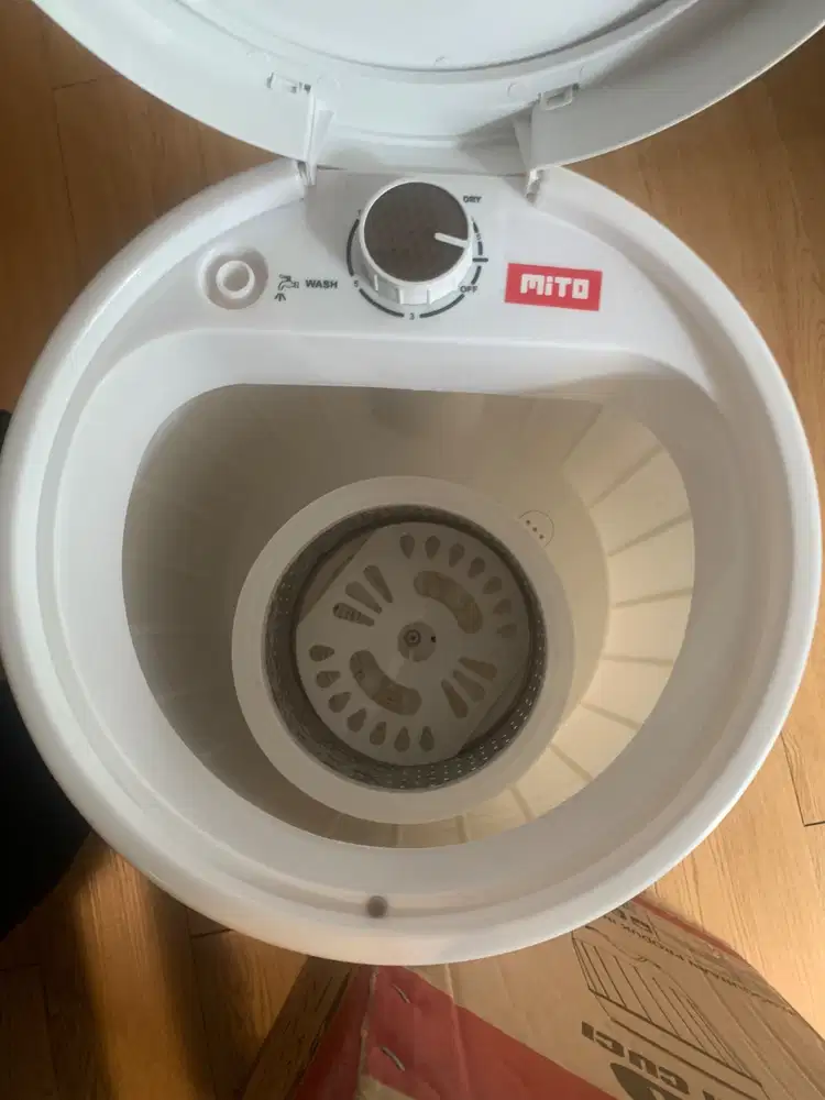 Mesin Cuci Portable untuk anak kos
