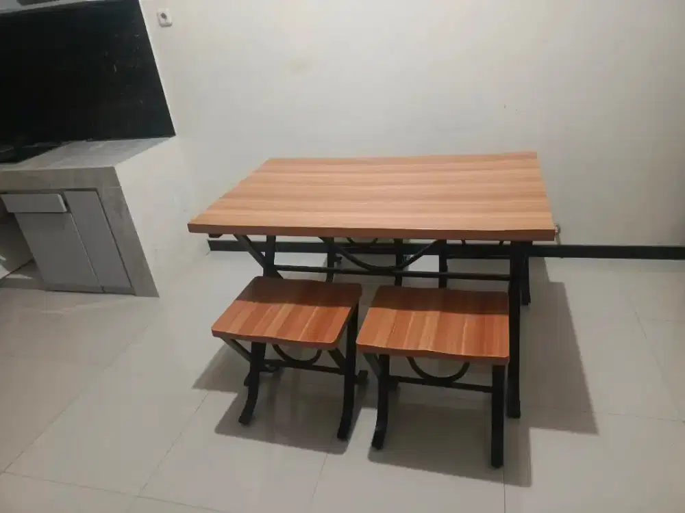 Jasa pembuatan meja kafe