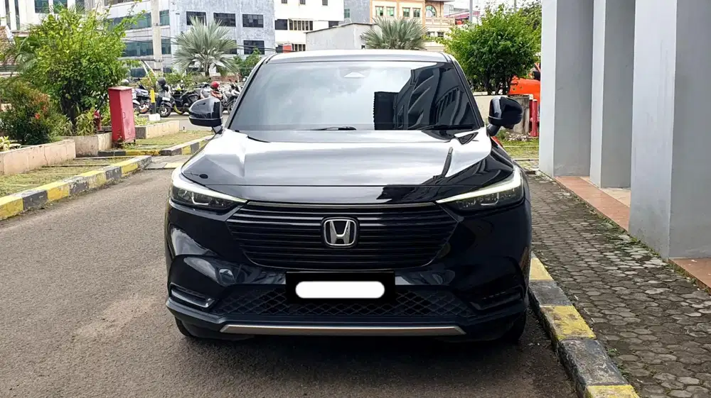 Km 36 ribuan honda hrv se sensing 2023 hitam pajak panjang
