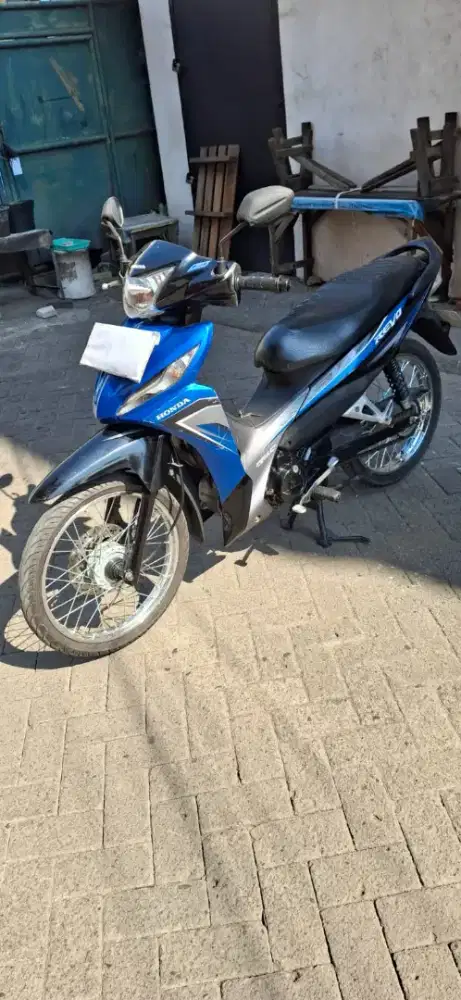 Honda Revo Absolute 110 FI tahun 2014