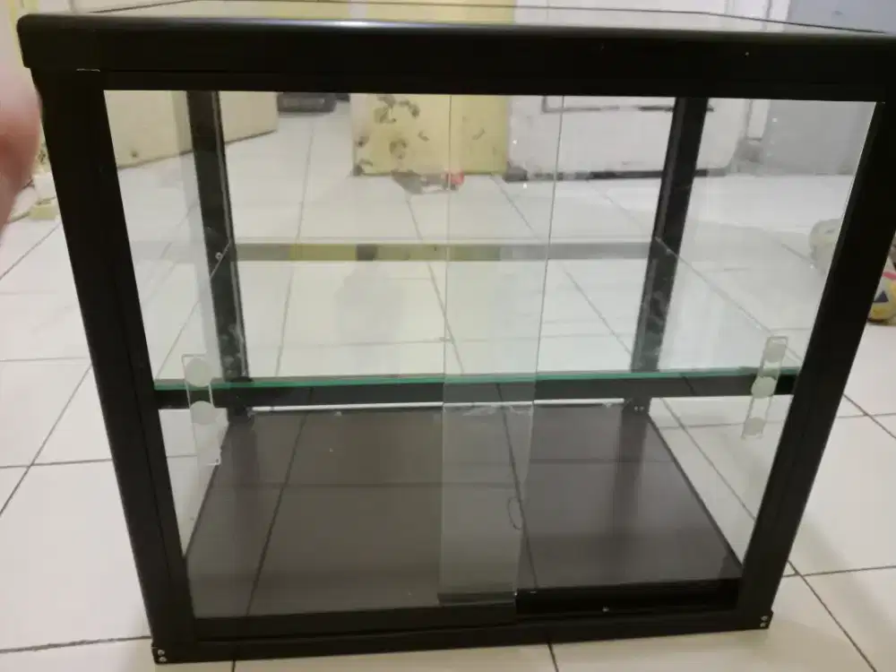 Etalase untuk jualan ukuran 60x40x50cm