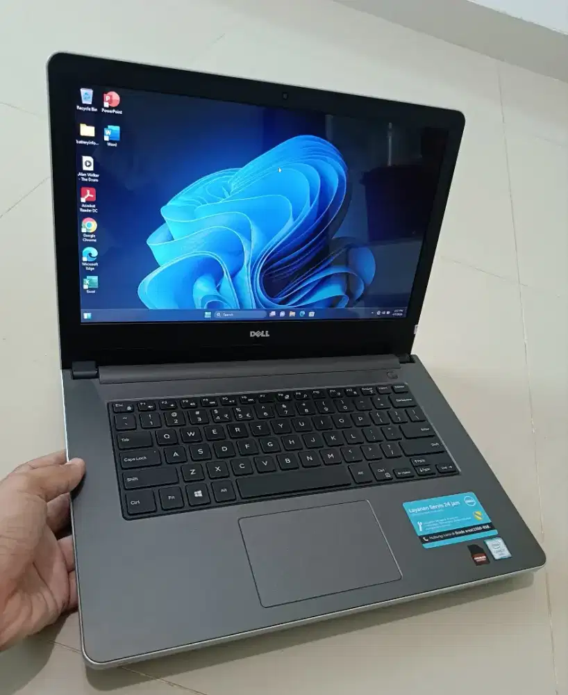 Laptop Dell Core i7 RAM 10GB SSD 256 VGA RADEON 4GB