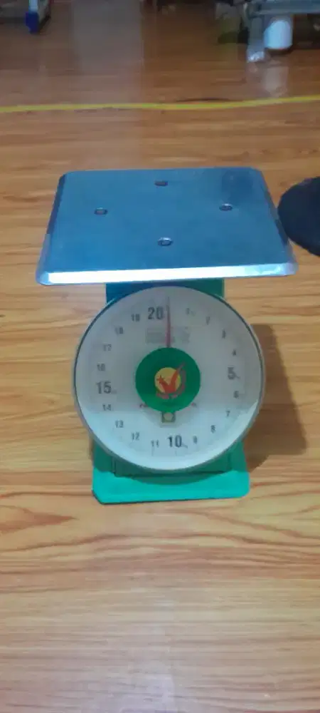 DIJUAL,TIMBANGAN 20KG