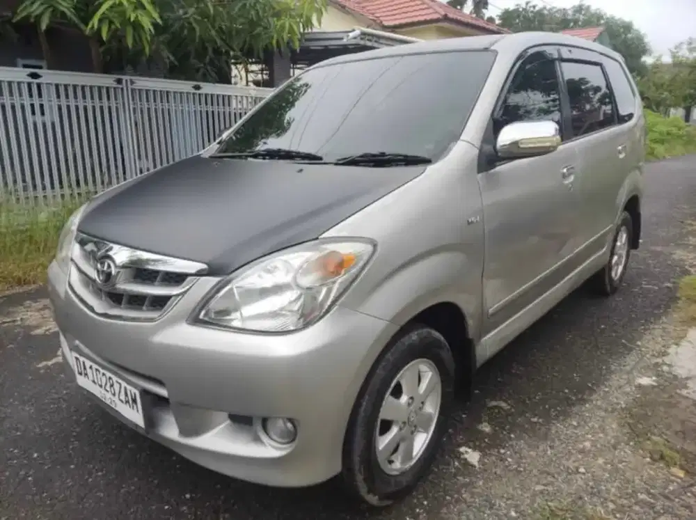 Toyota Avanza Matic 2009 Silver