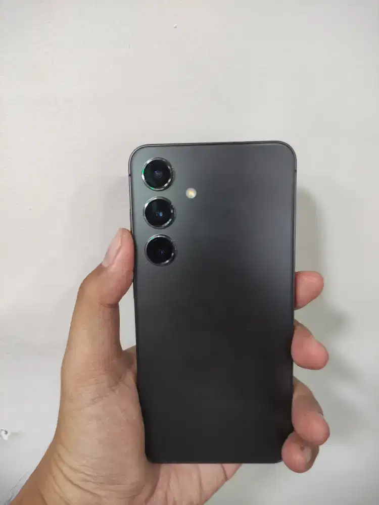 Samsung S24 basic 8/256