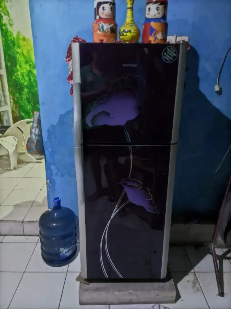 Kulkas Kaca 2 Pintu Polytron