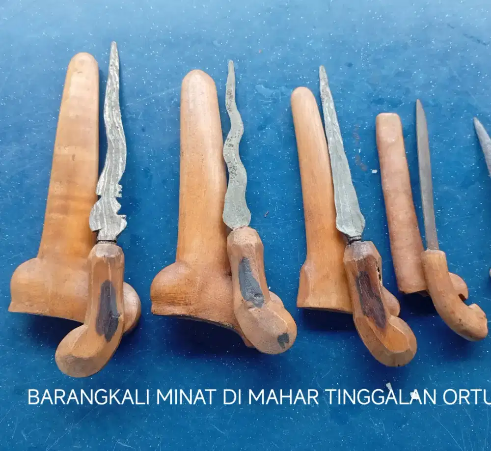 BARANG KOLEKSI DINDING