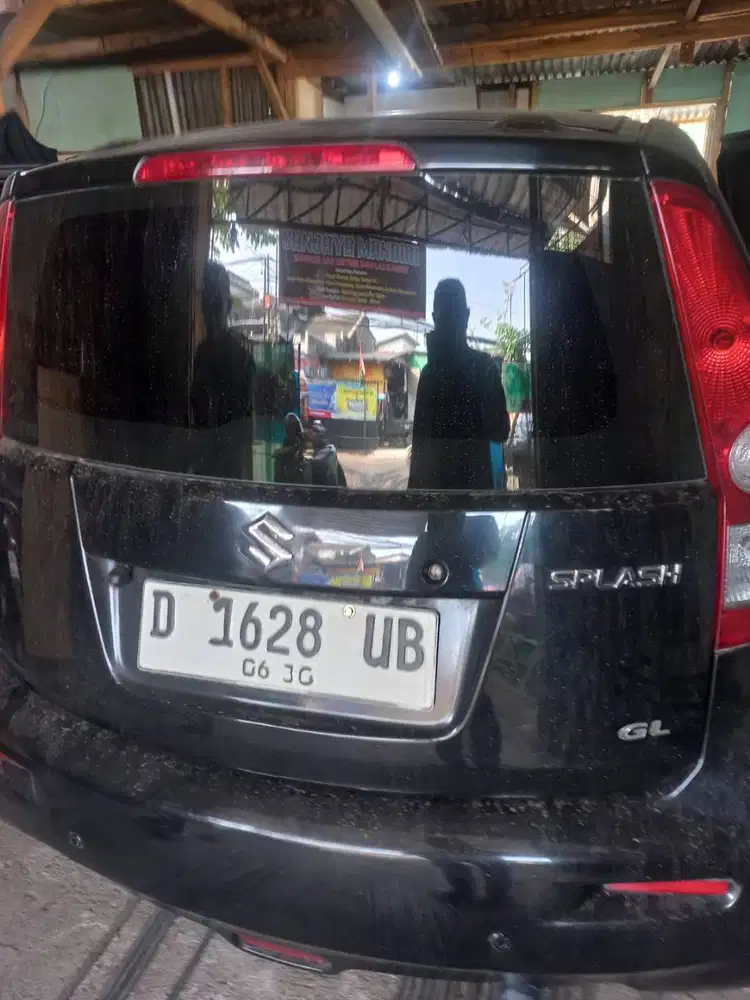 Mobil suzuki splash tahun 2012