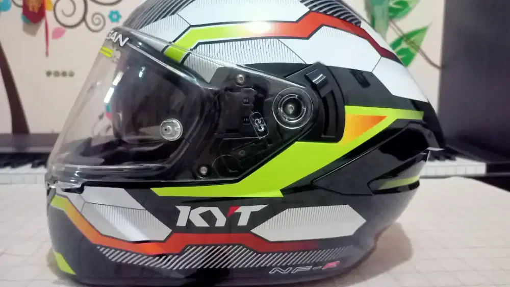 KYT NFR Hexagon Green