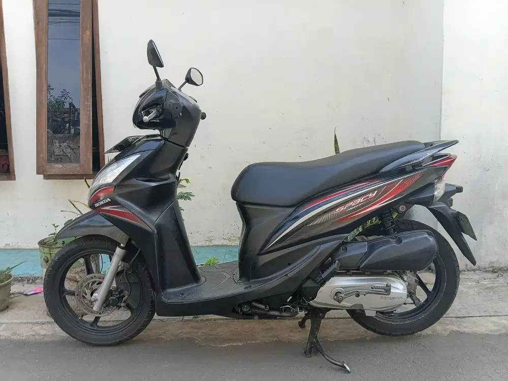 Di jual cepat spacy 2011 lengkap bagus