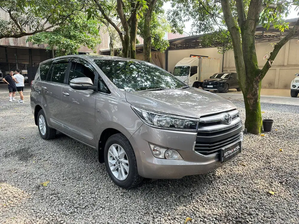 TOYOTA KIJANG INNOVA 2.0 V AT 2017 REBORN METIC BENSIN
