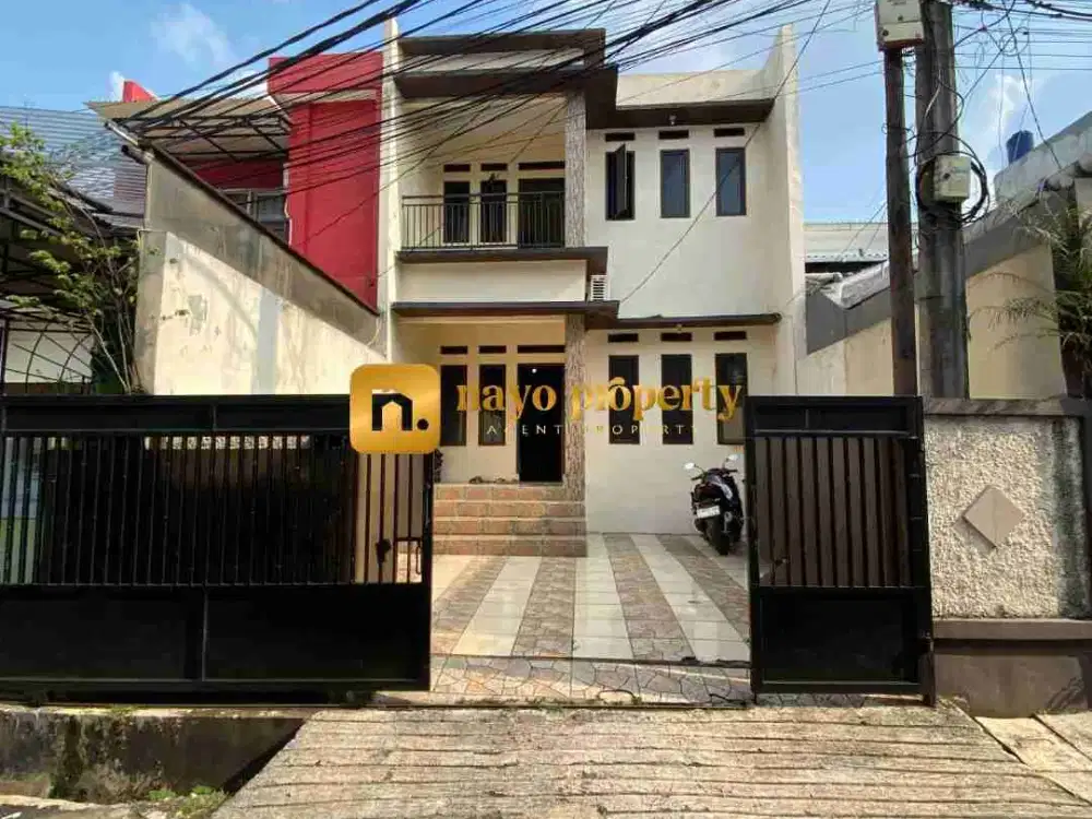Rumah Bagus Tanah Luas Open Space Lokasi Strategis di Kalisari Cijantung Jakarta Timur