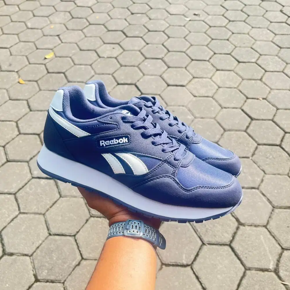 Reebok Size 42,5 Baru