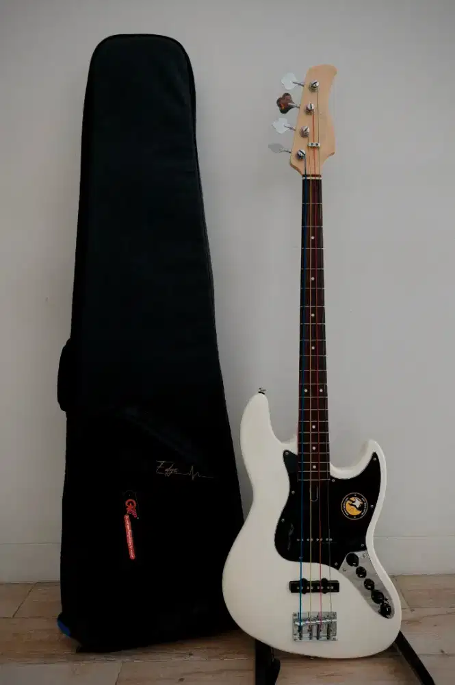 Gitar Bass Elektrik Sirearcus Miller V3 2nd Gen