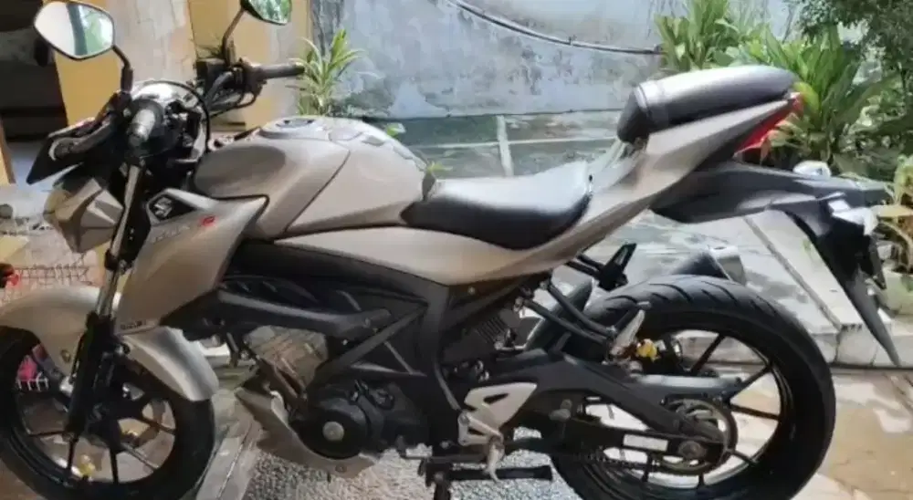 Suzuki GSX S150