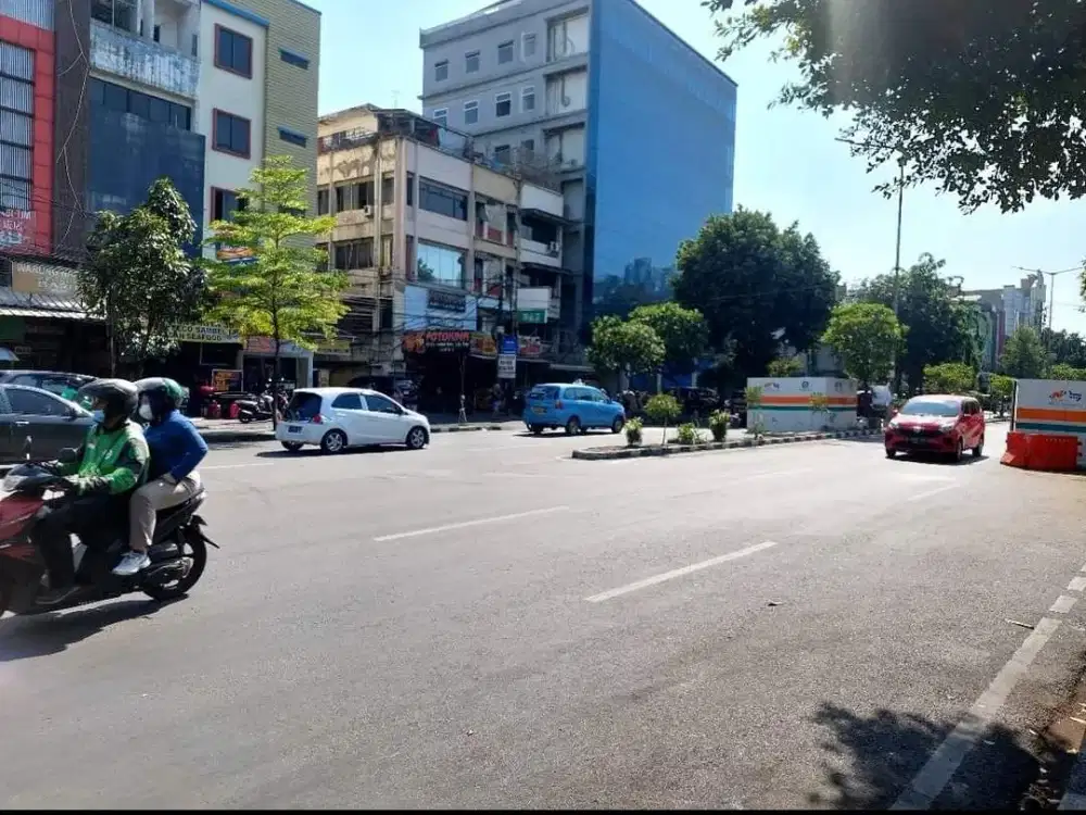 DIJUAL RUKO 5X22 KOMERSIAL 4 LT STARTEGIS DI JALAN RAYA MANGGA BESAR