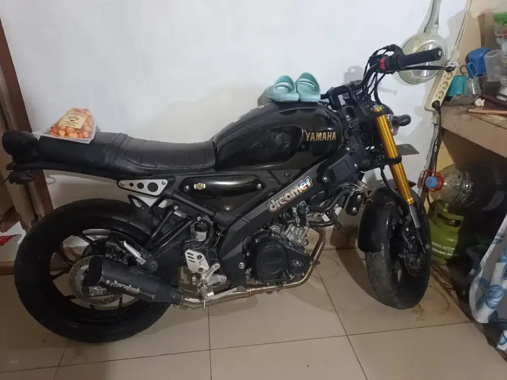 Yamaha xsr 150 tahun 2023