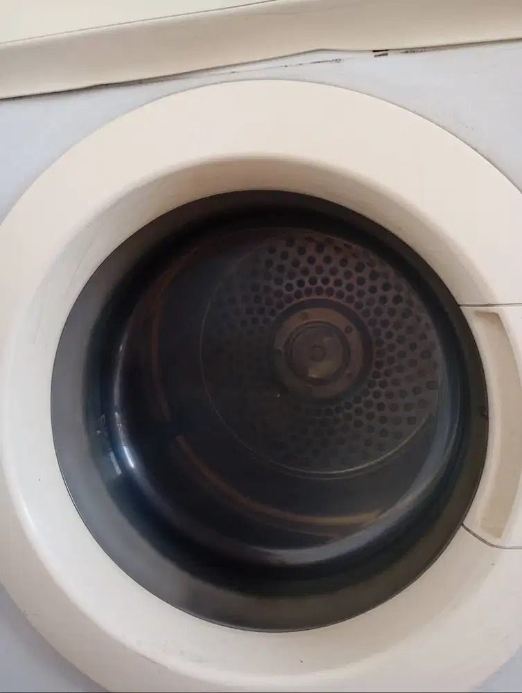 Mesin pengering laundry dryer electrolux  bekas