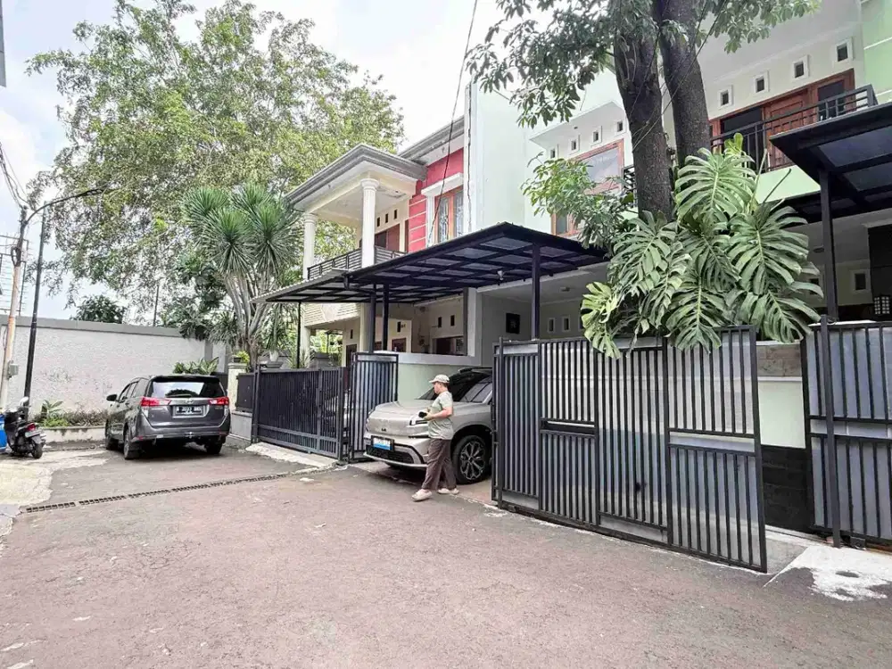 Rumah Mewah Cluster Pinggir Tol Jati Cempaka Wadas