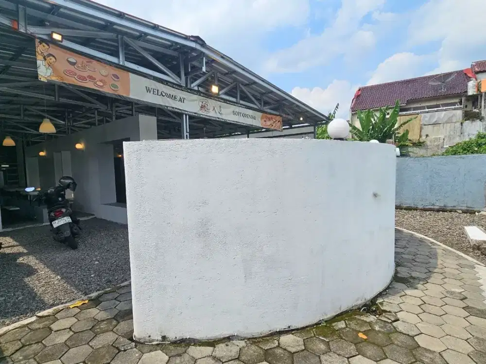 Cafe Take Over dekat Hotel Hyatt Jalan Palagan Ngaglik Sleman