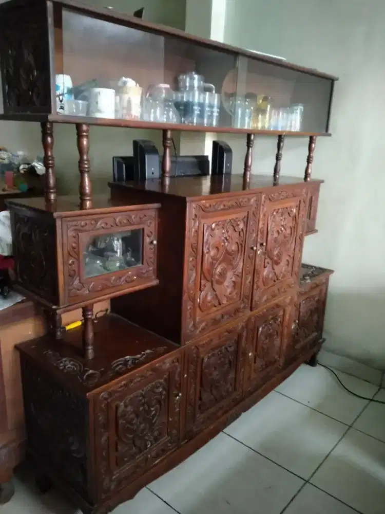 Lemari jati jadul