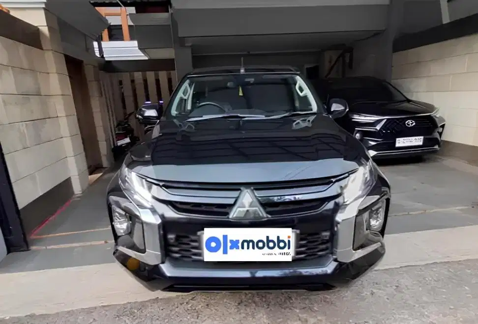 MITSUBISHI TRITON 2.4 DOUBLE CABIN ULTIMATE SOLAR-AT