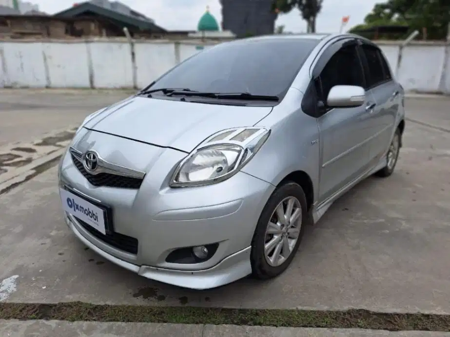 DP RENDAH Toyota Yaris 1.5 J Bensin-AT 2009 BFOS