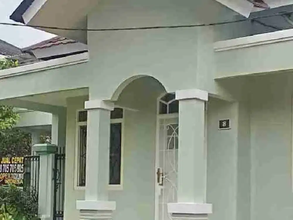 Rumah Siap Huni di Sentul – Sudah Renovasi, LT 180, 2+1 KT, Harga 1,55 M Dibawah pasaran