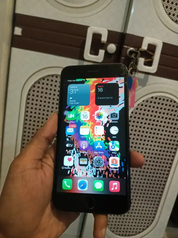 iPhone 8 plus 64 GB wifi only