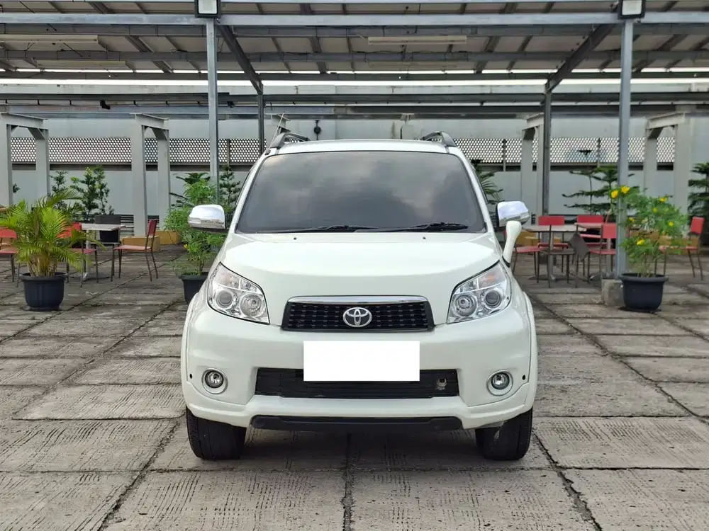 TOYOTA RUSH 1.5 S AT 2012 Bensin