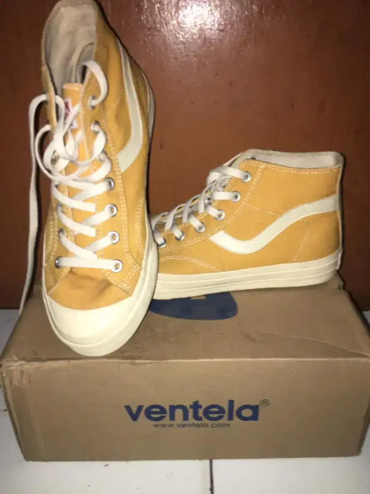 sepatu ventela public high dark yellow