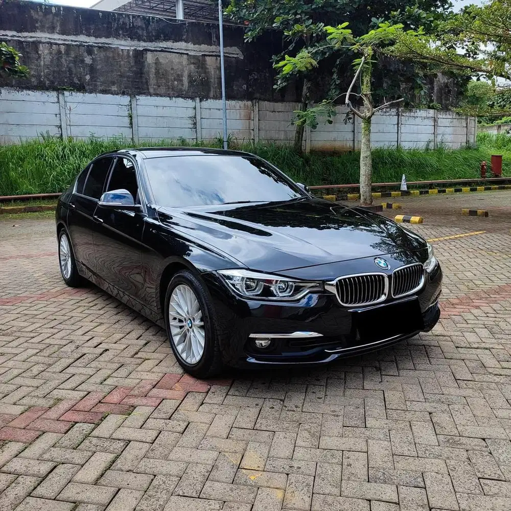 2018 BMW F30 320i Luxury Line 2.0 AT